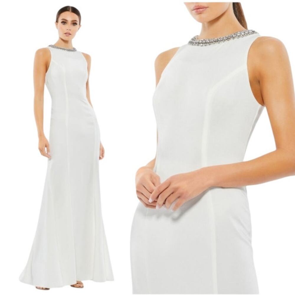 Mac Duggal Size 6 49093 White Embellished Neck Sleeveless Formal Gown NWT FLAW